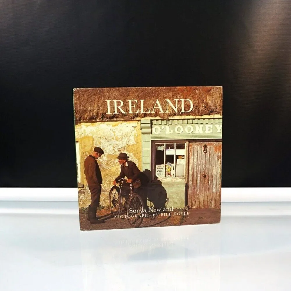 Ireland by Sonya Newland Illustrated Hardcover 2003 Photobook